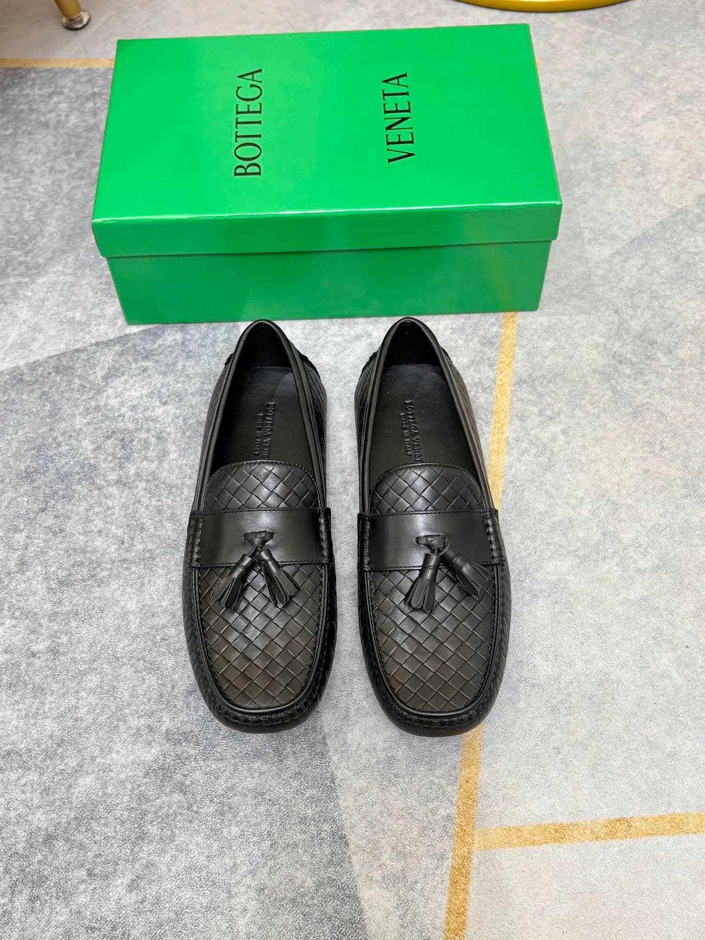 P420💰 (Niu Li + Niu Pad) [BV] The latest hot style‼ ️Casual men's shoes, uppers imported first-layer cowhide ➕Full imported cowhide lining✔️Exquisite workmanship, excellent foot feel, special rubber soles✔️, cool and fashionable, the latest fashion, fashionable outsole, hurry up.  Code number: 38-44 (can be customized to 37.45, non-refundable)